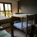 Katsbarnea Hostel
