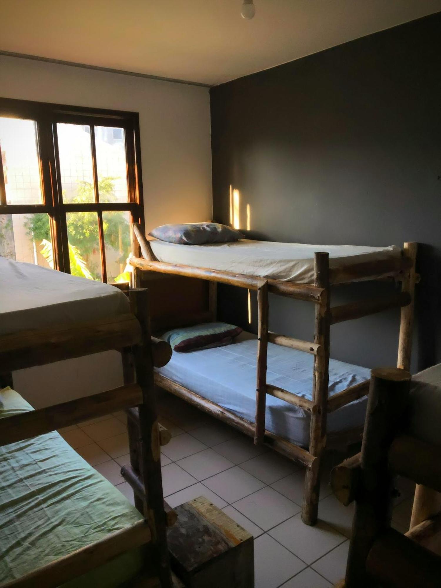 Katsbarnea Hostal