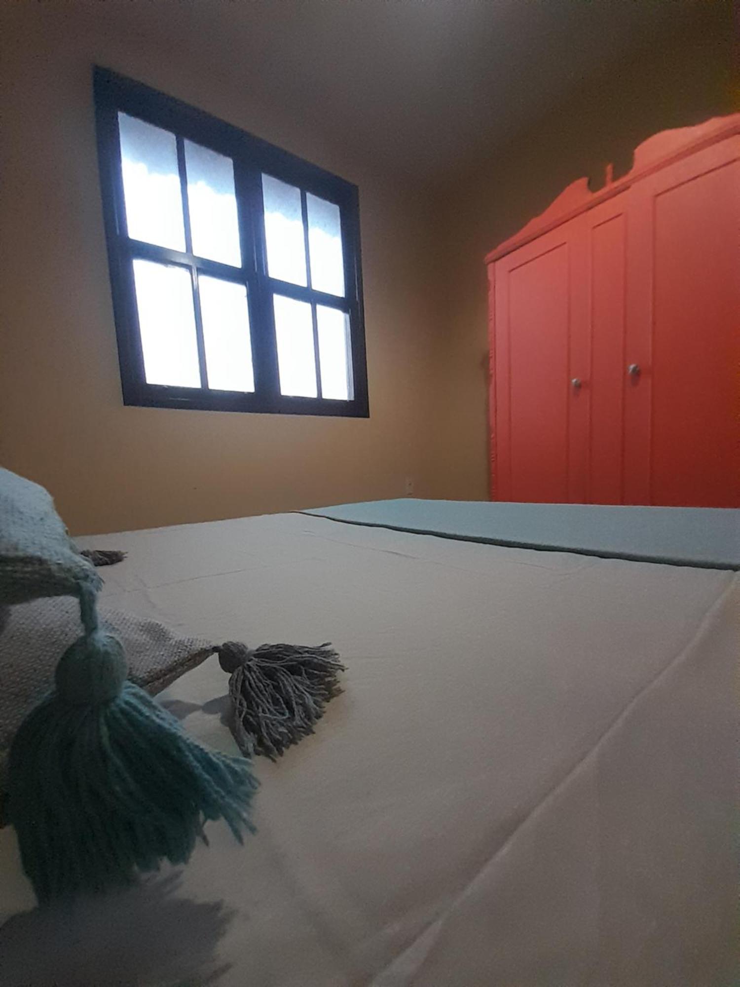 Katsbarnea Hostal